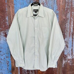 Eddie Bauer Wrinkle Resistant Men's Size L Green Button Down Long Sleeve Shirt